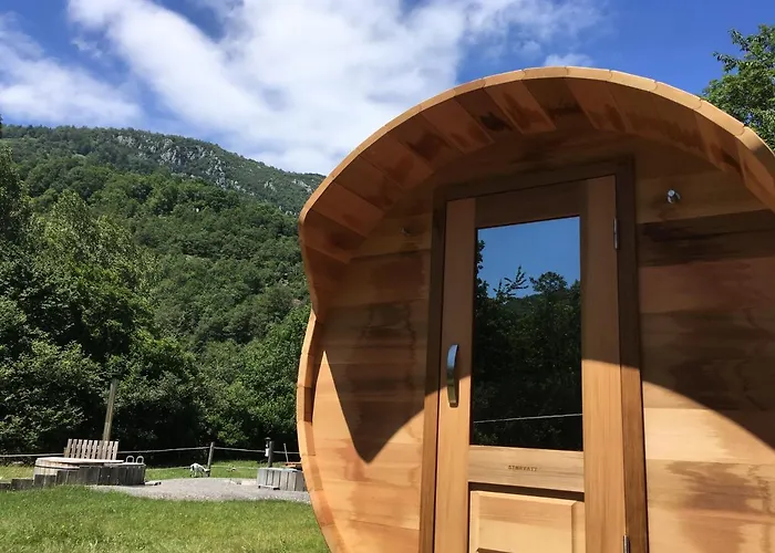 Yourte Et Son Bain Nordique