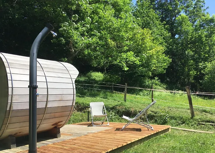 Yourte Et Son Bain Nordique ラグジュアリーテント Frechet-Aure