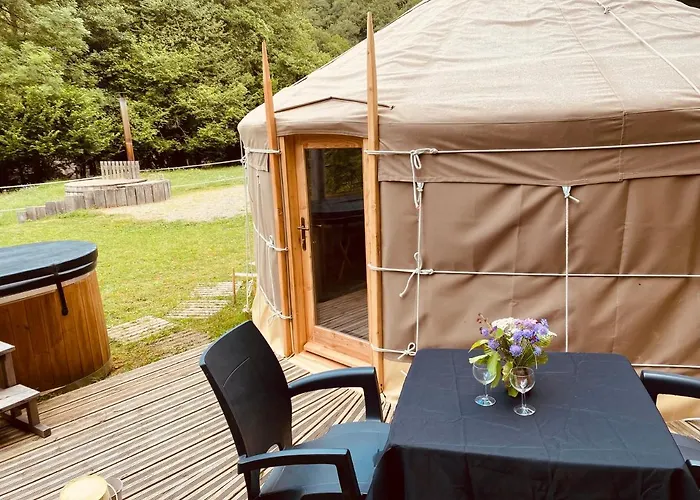 Yourte Et Son Bain Nordique