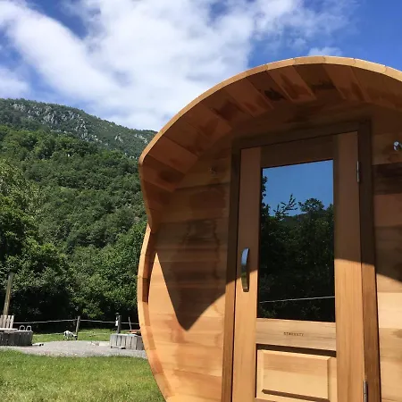 Yourte Et Son Bain Nordique